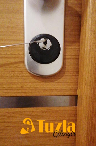 Tuzla Hızlı Çilingir Firması